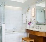 HKU_Guest-Room-bathroom_03.jpg