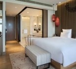 Pullman-Ciawi10012_4400x2400.jpg